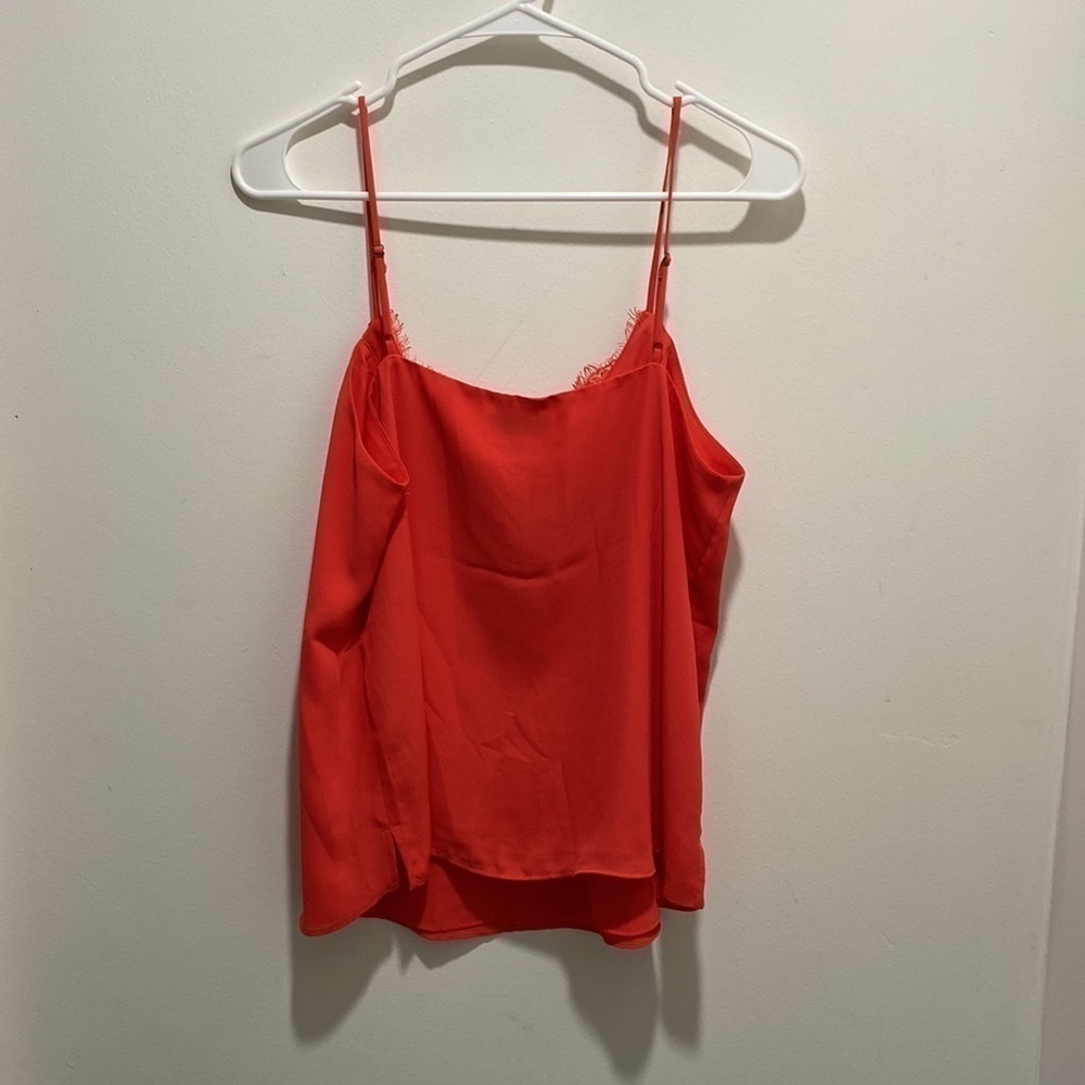 Socialite camisole blouse medium tank top scalloped neck spaghetti straps 🌟 - Picture 5 of 6